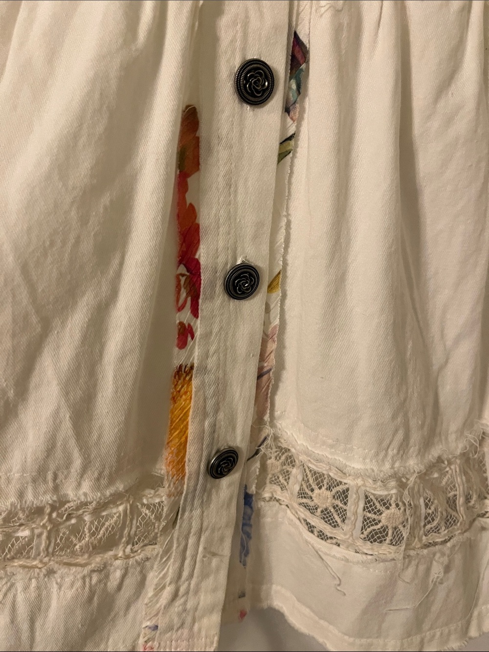 POL Cream Crochet-Panel Button Front Peplum Blouse with Multicolor Trim - Picture 3 of 6